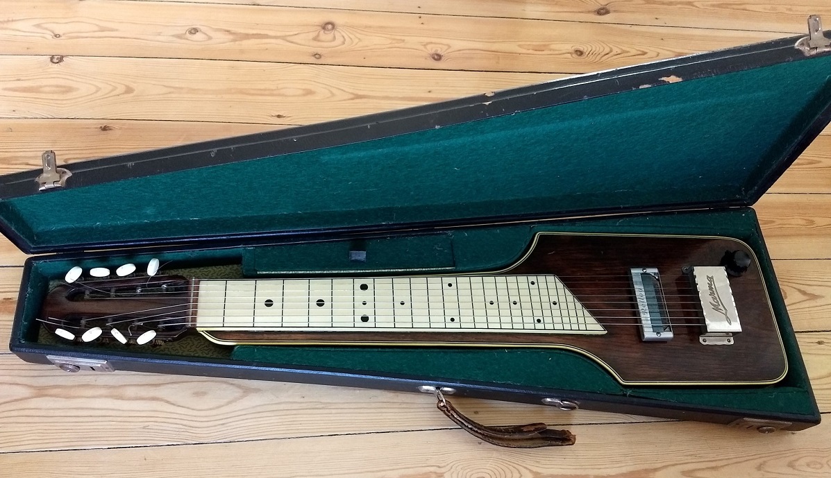 Marma Lapsteel Guitar in box